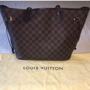 Never full Medium L V ebony print